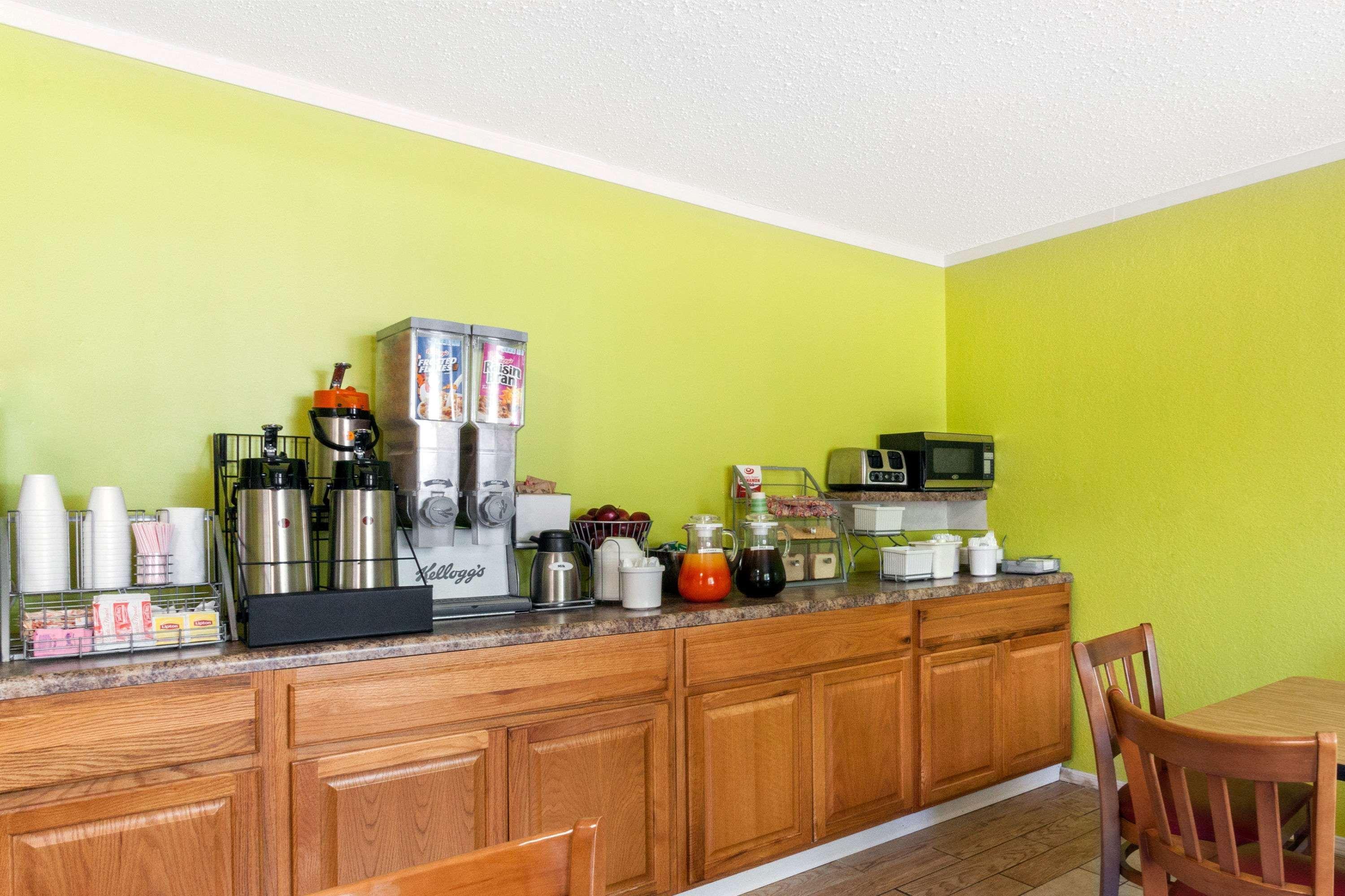 Super 8 By Wyndham Bath Hammondsport Area Μοτέλ Εξωτερικό φωτογραφία