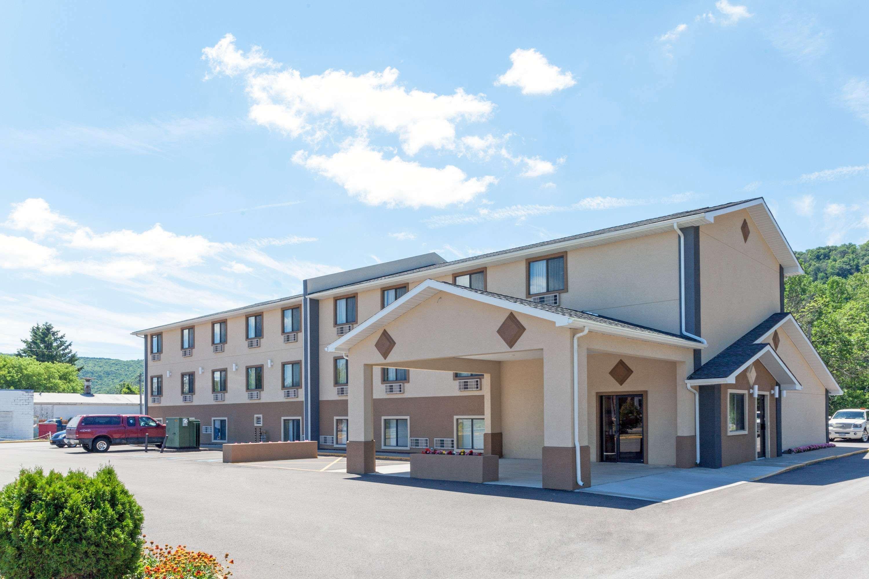 Super 8 By Wyndham Bath Hammondsport Area Μοτέλ Εξωτερικό φωτογραφία